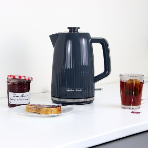Hamilton Beach Miami Kettle & 2 Slot Toaster Bundle Charcoal