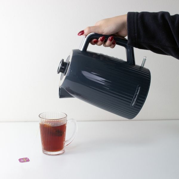 Hamilton Beach Miami Kettle & 2 Slot Toaster Bundle Charcoal