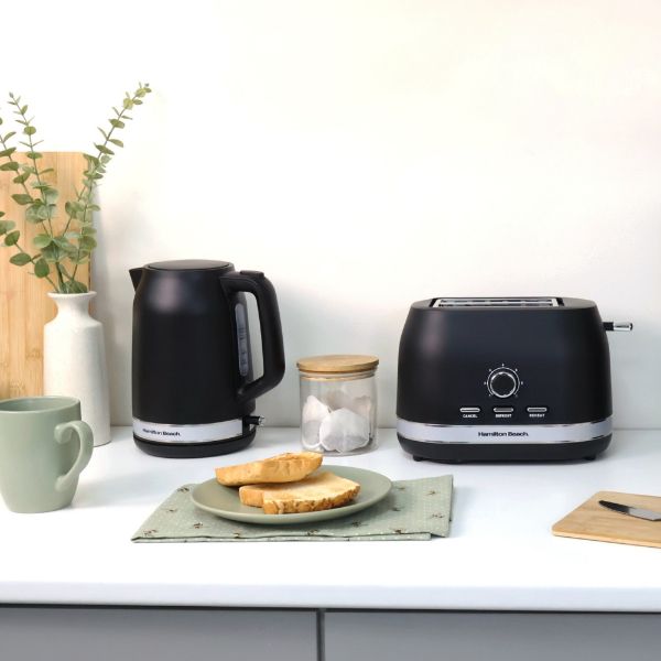 Hamilton Beach Ella Kettle & 2 Slice Toaster Bundle Black
